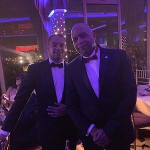 Meet your Posher, Warren